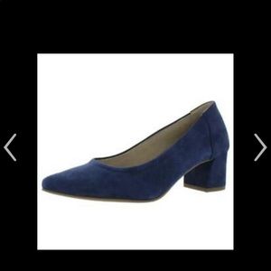 Paul Green Navy Tammy Suede Pumps Size 8.5